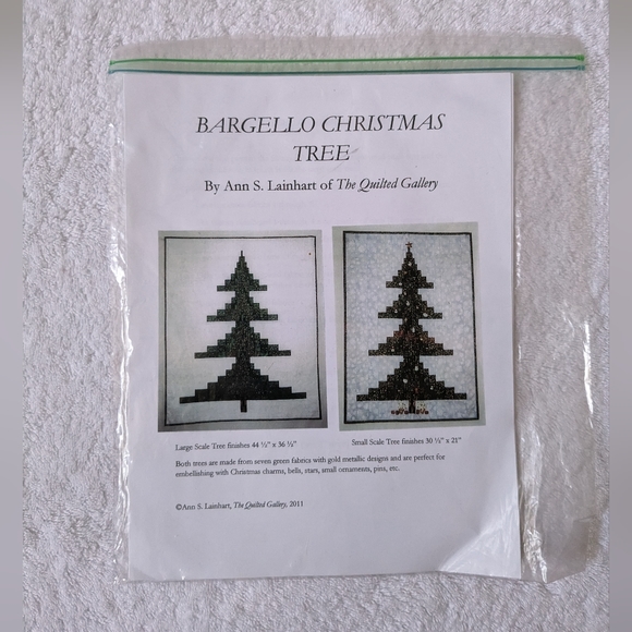 Three Christmas Wall Quilt Pattern Bundle - Picture 2 of 7